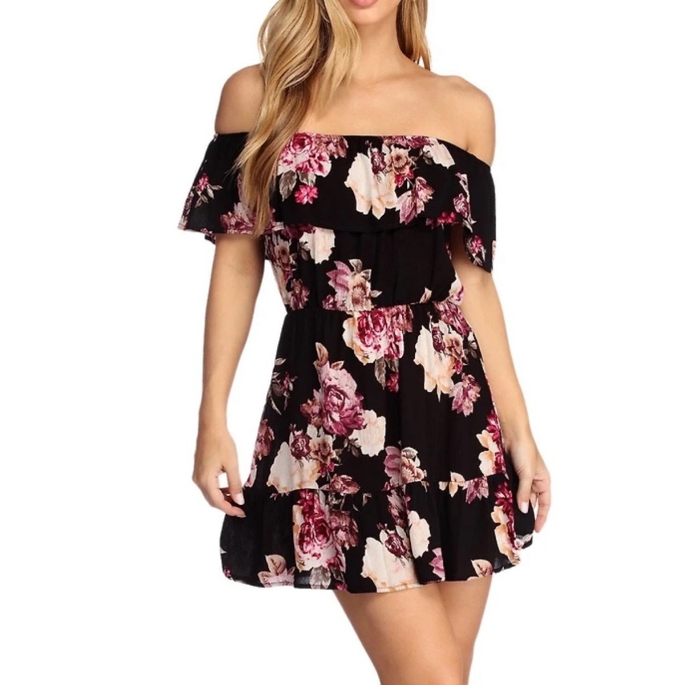 Windsor floral mini dress size M